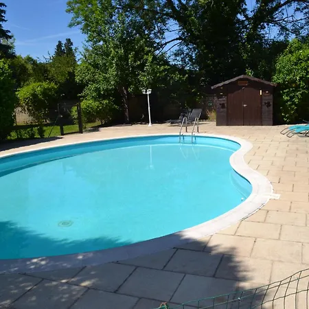 Panzió Les Bruyeres Montbron